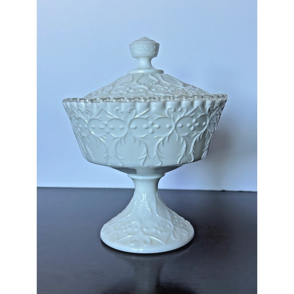 Fenton Milk Glass Silver Crest With Spanish Lace Footed Candy Box With Lid - Picture 11 of 14